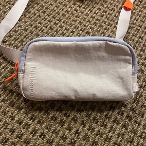 Mini Lululemon Belt Bag. Perfect Condition!!